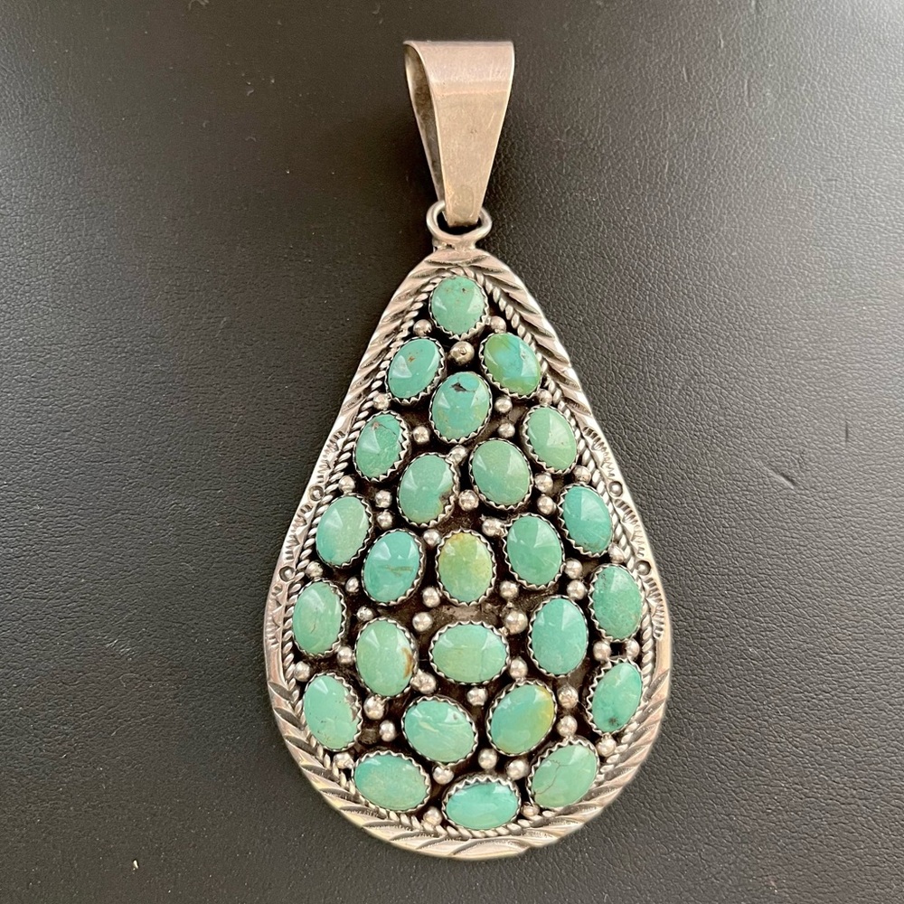 🔴SOLD🔴 Navajo Bobby Johnson large sterling silver turquoise cluster pendant - Picture 5 of 11